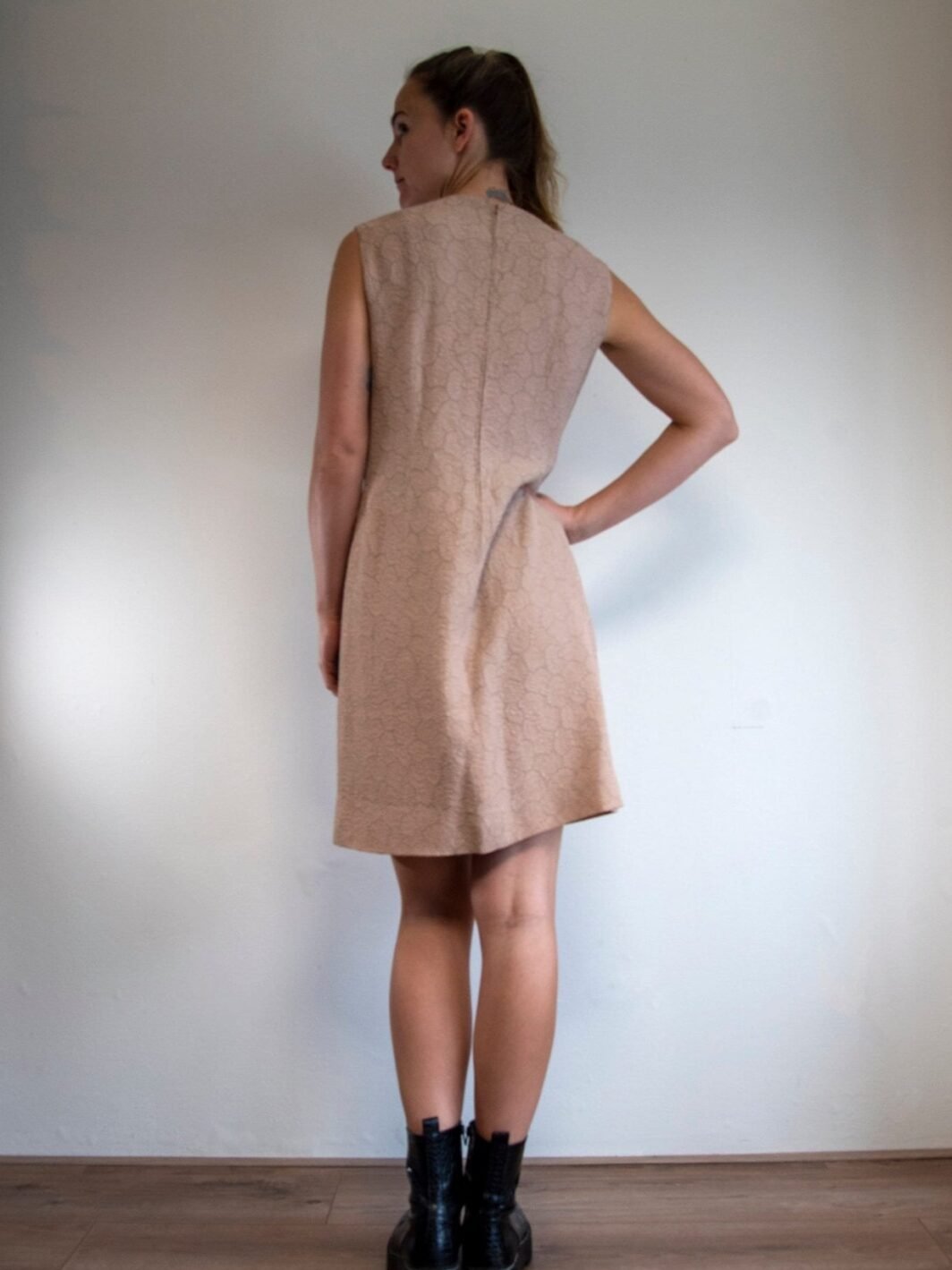 Vintage 1970s Powderpink Lace Dress Size 8