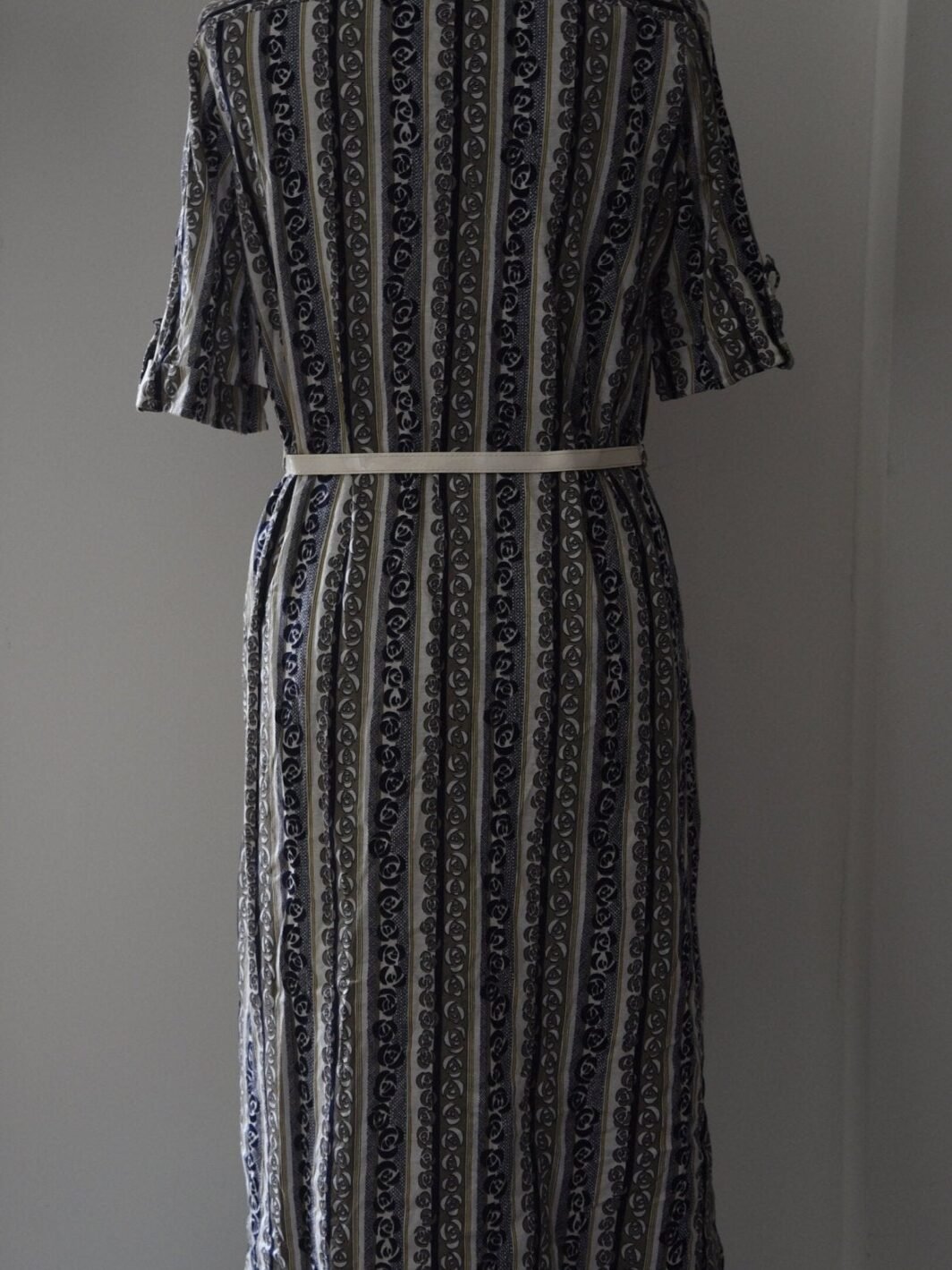 Vintage 1980s Blue Brown Roze Pattern Dress Size 8