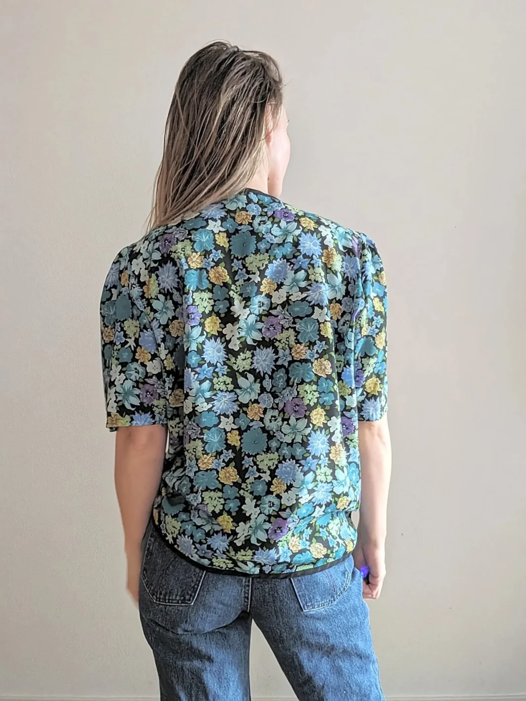 Statement 80s Floral Top | Party Ready | Gold Button Detail | L
